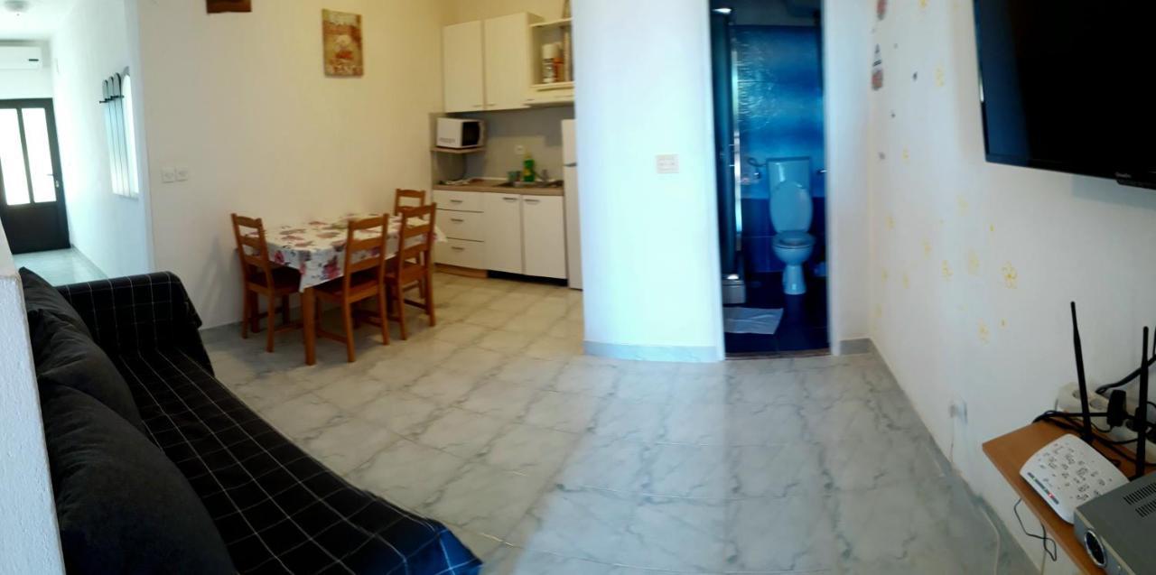 Apartment Gligora Мандре Екстер'єр фото